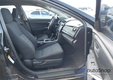 2016 Toyota Camry Le z USA, uszkodzony, nr VIN 4T1BF1FK4GU231584